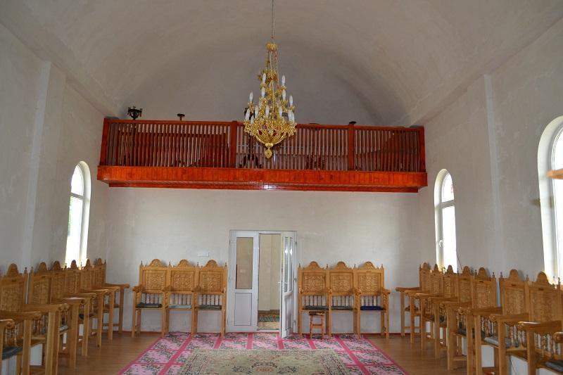 Interior - biserica nouă